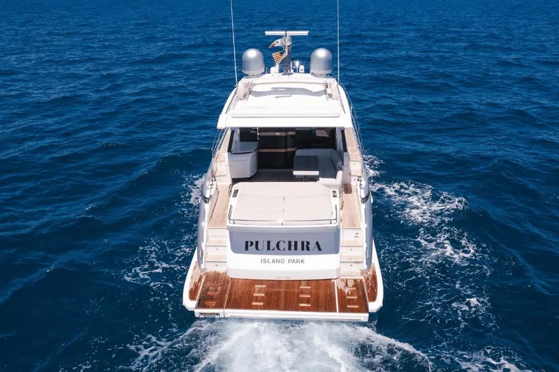 Slide: The Image of Azimut 60 2020 - 44