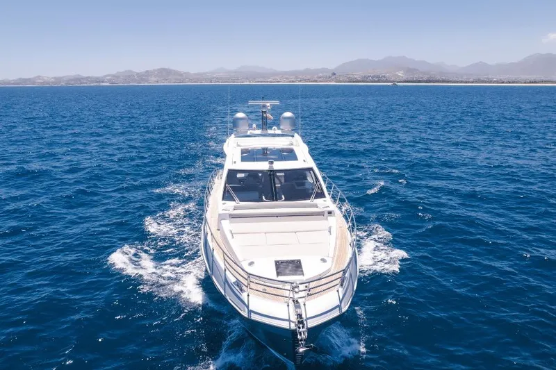 Slide: The Image of Azimut 60 2020 - 38