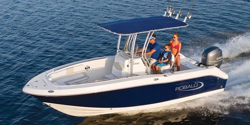 The Image of Robalo Center Console R200 2026 - 0