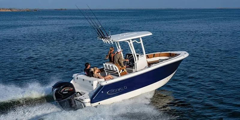 The Image of Robalo Center Console R230 2026 - 0