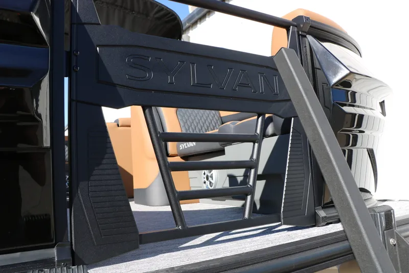 Slide: The Image of Sylvan L3 DLZ Bar Platinum Edition Tri-Toon 2026 - 14