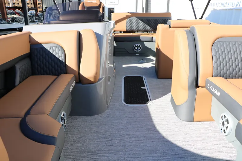 Slide: The Image of Sylvan L3 DLZ Bar Platinum Edition Tri-Toon 2026 - 16