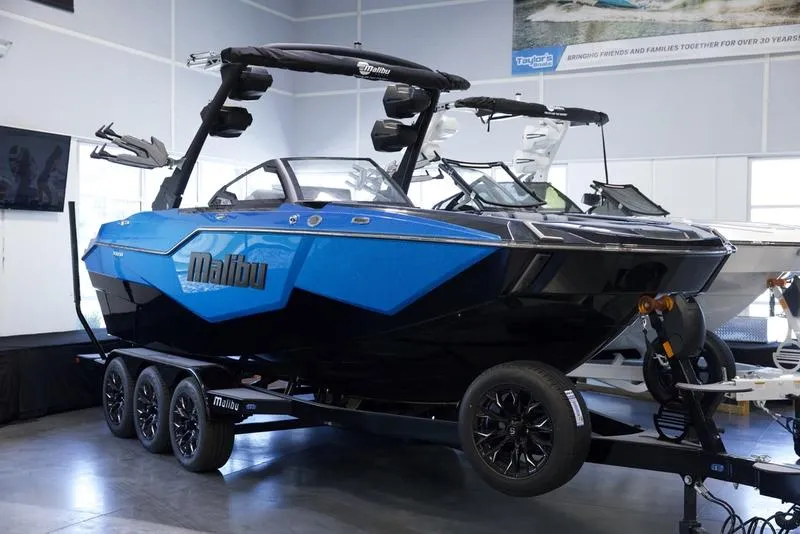Slide: The Image of Malibu M230 2025 - 1