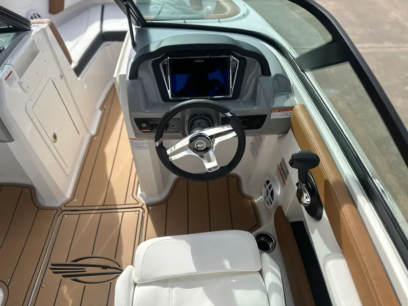 Slide: The Image of Chaparral 21 SSi 2026 - 4