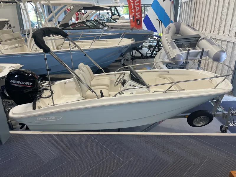 The Image of Boston Whaler Super Sport 2024 - 0