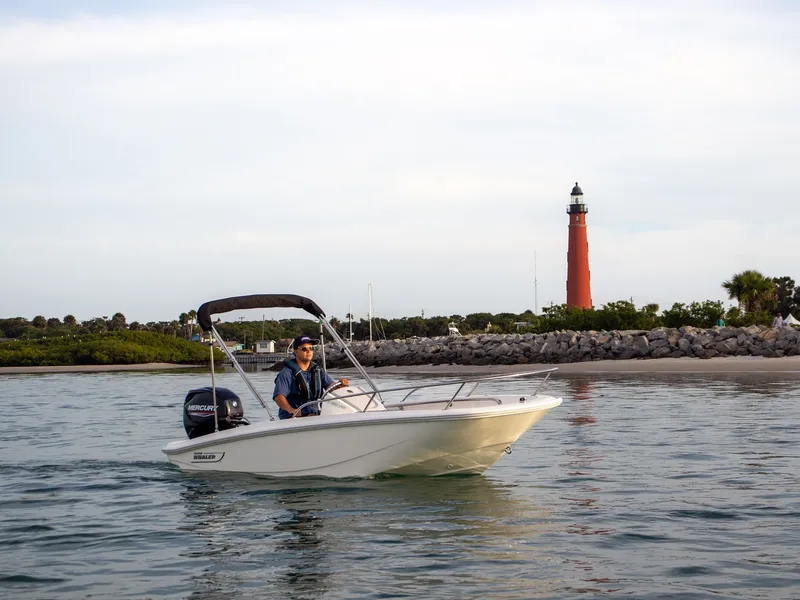 The Image of Boston Whaler Super Sport 2024 - 0