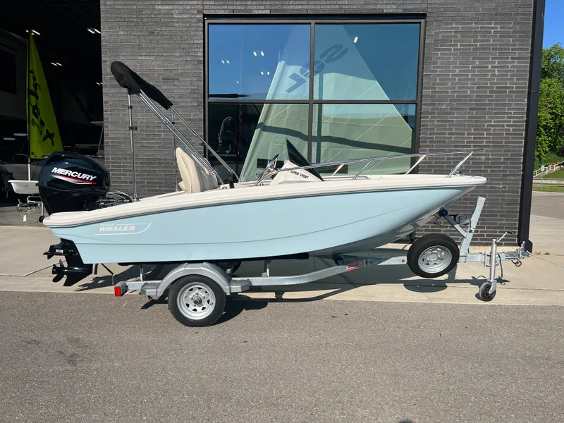 The Image of Boston Whaler Super Sport 2024 - 0