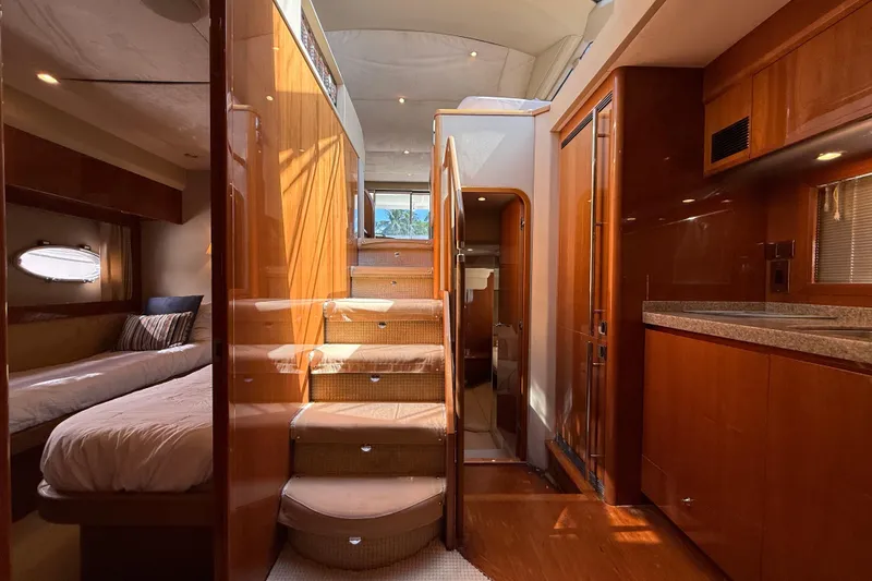Slide: The Image of Princess 54 Flybridge 2009 - 14