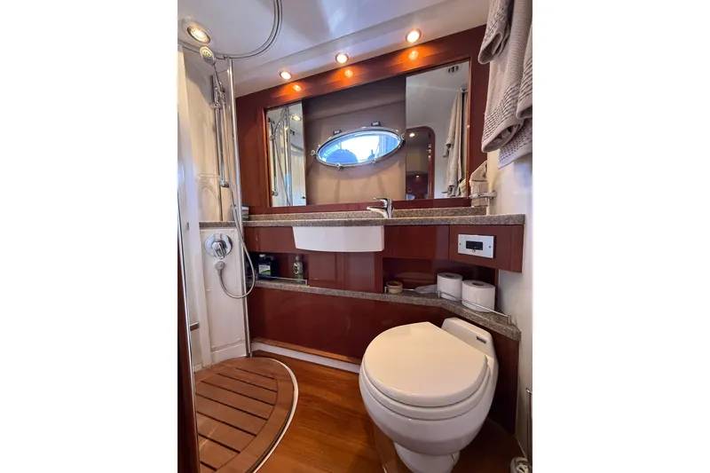 Slide: The Image of Princess 54 Flybridge 2009 - 17