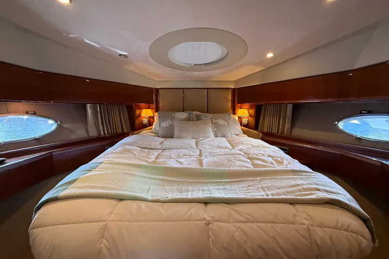 Slide: The Image of Princess 54 Flybridge 2009 - 18