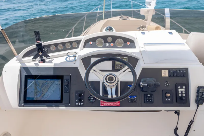 Slide: The Image of Princess 54 Flybridge 2009 - 33