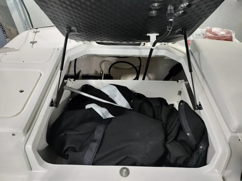Slide: The Image of Chaparral 21 SSi Sport Fish OB 2024 - 23
