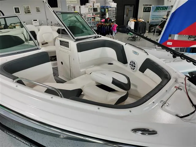 Slide: The Image of Chaparral 21 SSi Sport Fish OB 2024 - 6