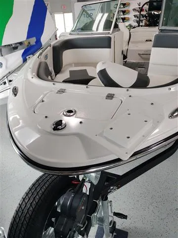 Slide: The Image of Chaparral 21 SSi Sport Fish OB 2024 - 5