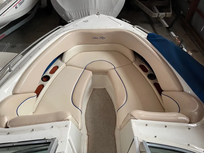Slide: The Image of Sea Ray 230BR 1997 - 7