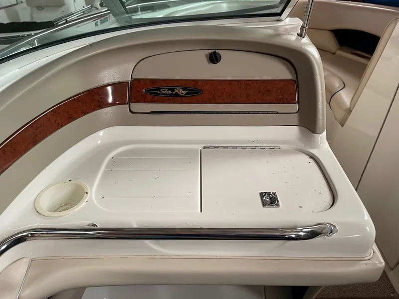 Slide: The Image of Sea Ray 230BR 1997 - 11