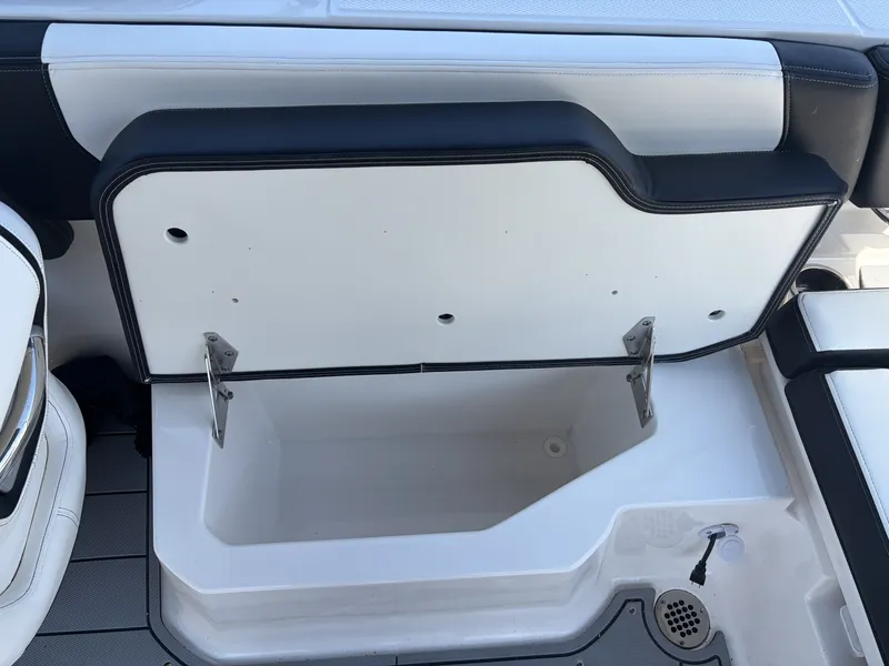 Slide: The Image of Chaparral 250 OSX 2024 - 7