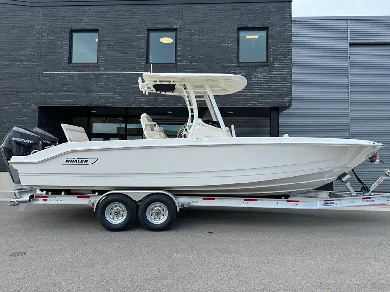 The Image of Boston Whaler Dauntless 2024 - 0