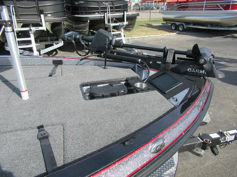 Slide: The Image of Caymas CX 201 PRO 2027 - 1