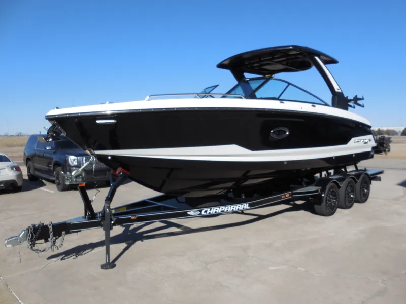 Slide: The Image of Chaparral 30 Surf 2026 - 5