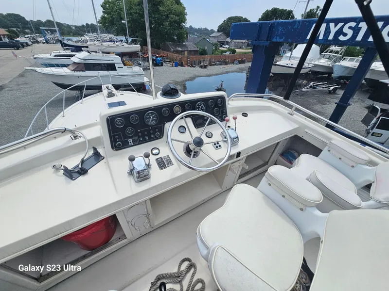 Slide: The Image of Silverton 40 Aft Cabin 1989 - 5