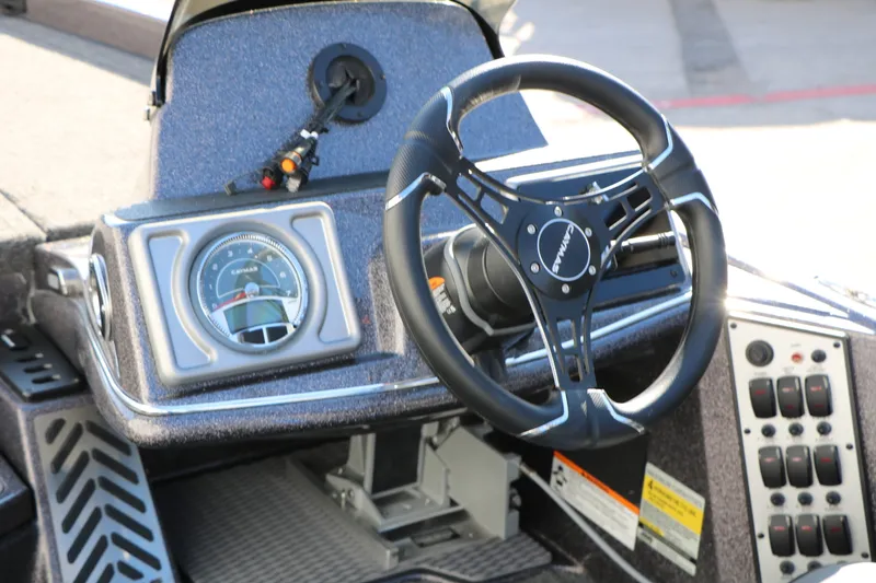 Slide: The Image of Caymas CX 201 PRO 2027 - 32