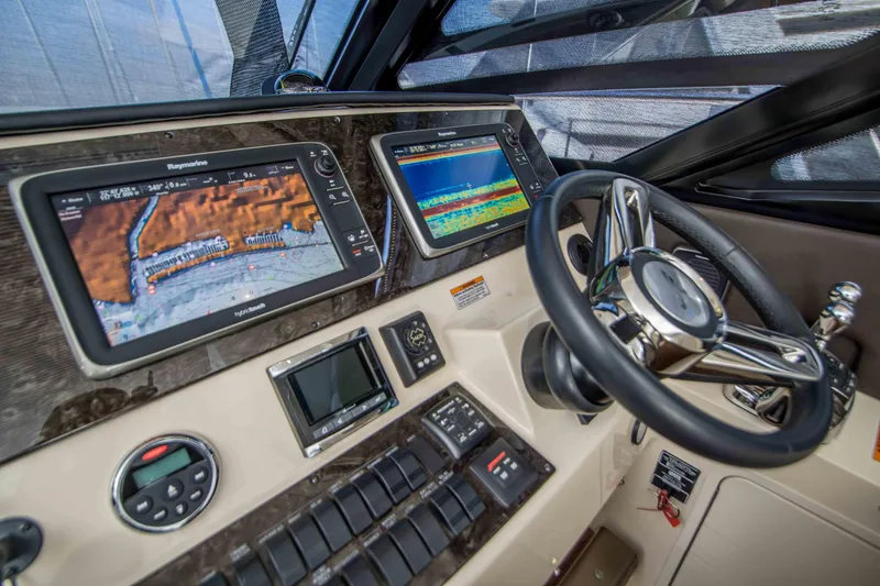 Slide: The Image of Sea Ray 470 Sundancer 2016 - 11