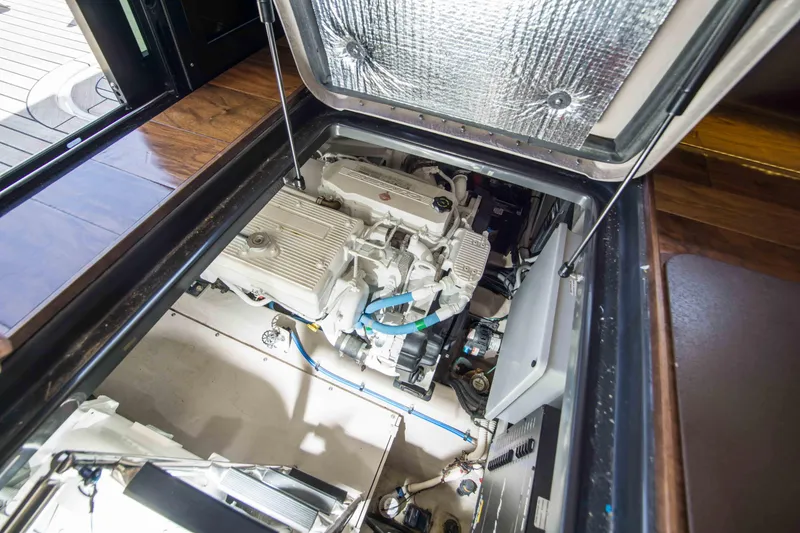 Slide: The Image of Sea Ray 470 Sundancer 2016 - 28