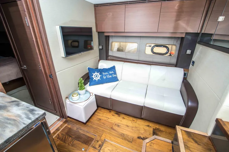 Slide: The Image of Sea Ray 470 Sundancer 2016 - 17