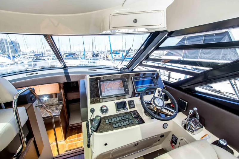 Slide: The Image of Sea Ray 470 Sundancer 2016 - 10