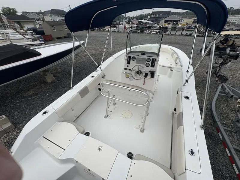 Slide: The Image of Yamaha Robalo 2012 - 5