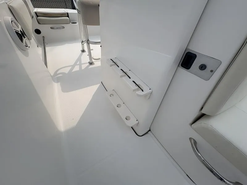 Slide: The Image of Yamaha Robalo 2012 - 14