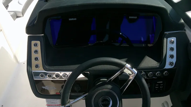 Slide: The Image of Chaparral 30 Surf 2026 - 11