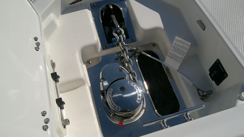 Slide: The Image of Chaparral 30 Surf 2026 - 17