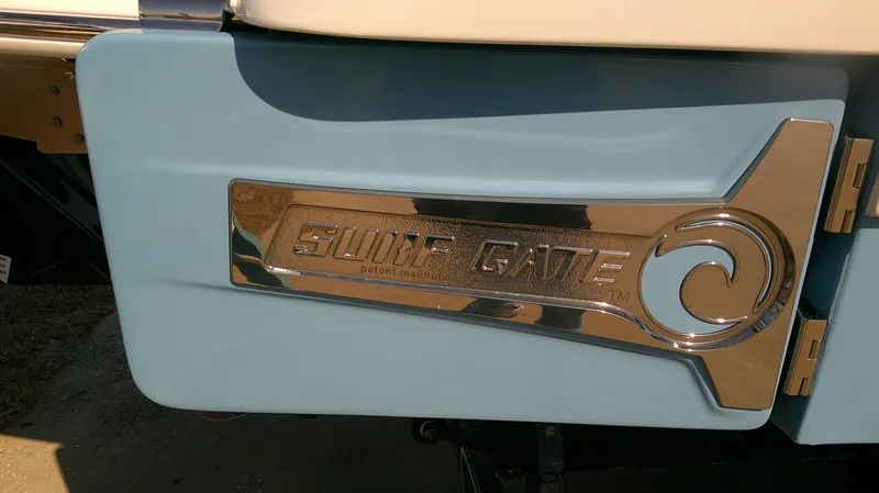 Slide: The Image of Chaparral 30 Surf 2026 - 20