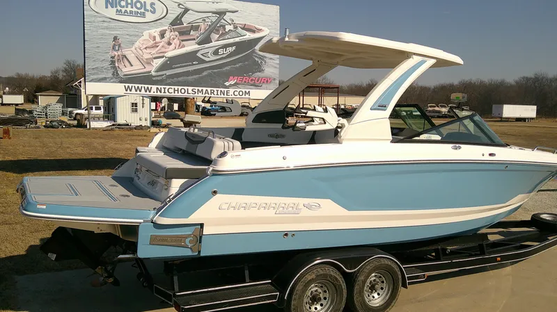 Slide: The Image of Chaparral 30 Surf 2026 - 5