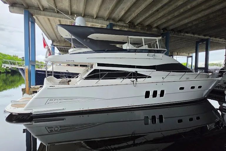 Slide: The Image of Neptunus Flybridge MY 2008 - 2