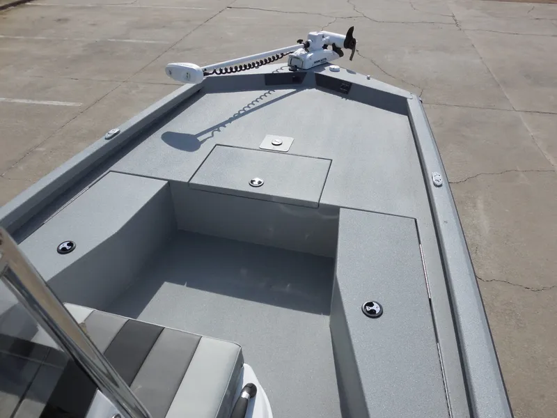 Slide: The Image of Vexus DEFENDER 201 2026 - 10