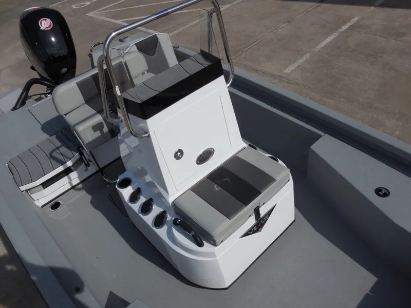 Slide: The Image of Vexus DEFENDER 201 2026 - 12