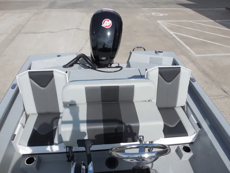 Slide: The Image of Vexus DEFENDER 201 2026 - 14