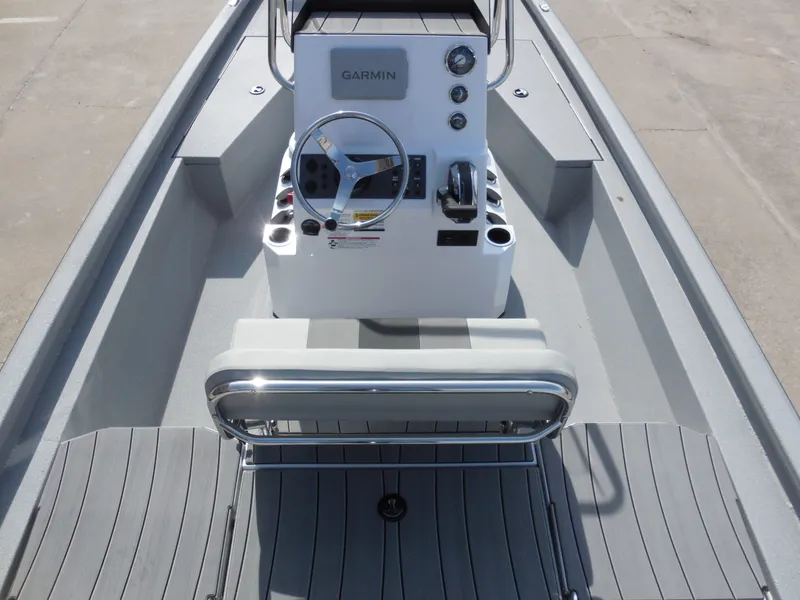 Slide: The Image of Vexus DEFENDER 201 2026 - 7