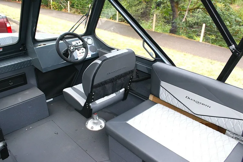 Slide: The Image of Duckworth 20 Advantage XT 2024 - 5