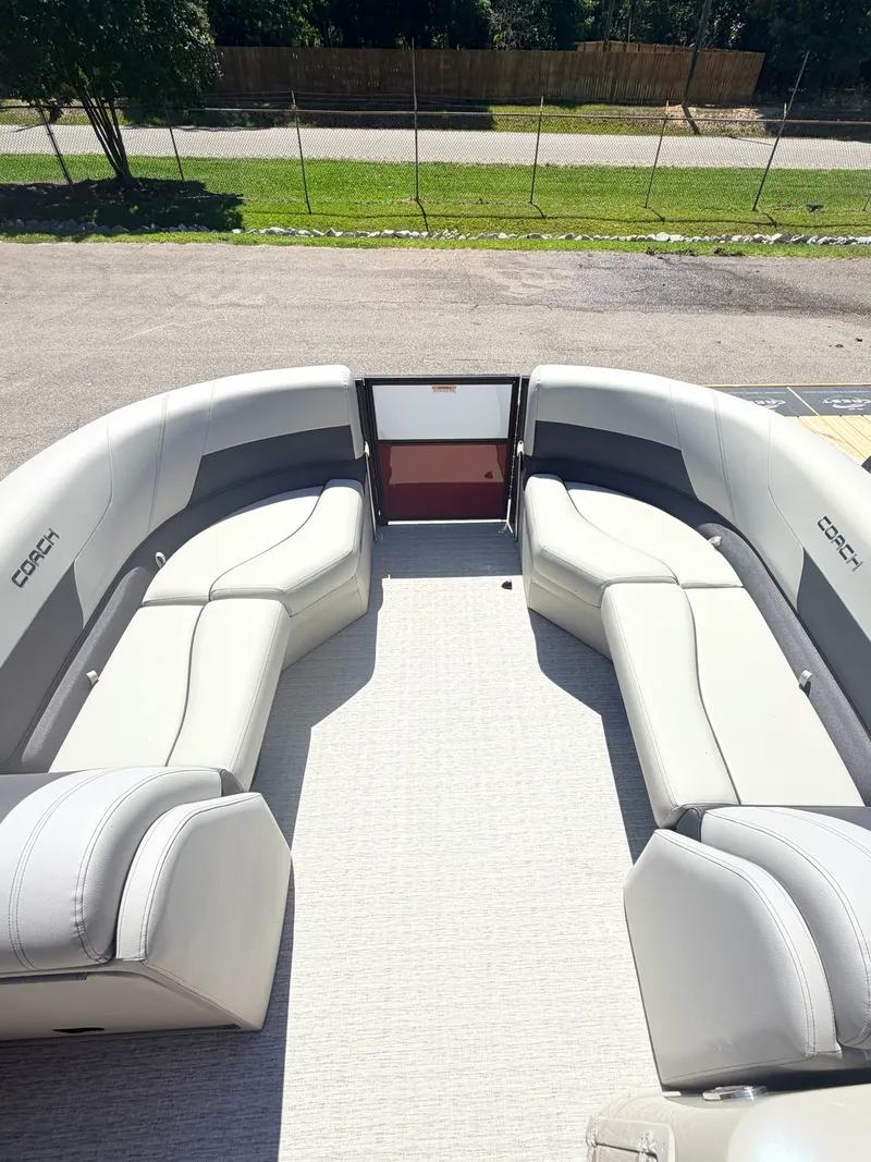 Slide: The Image of Coach Pontoons 243 FLC 2026 - 12