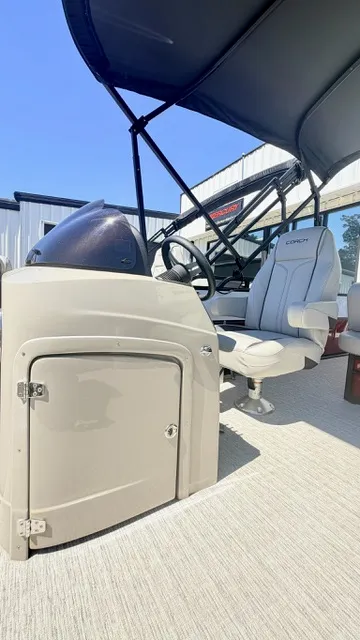 Slide: The Image of Coach Pontoons 243 FLC 2026 - 18