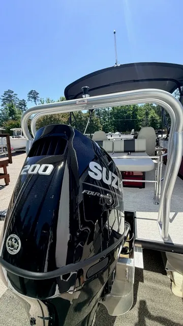 Slide: The Image of Coach Pontoons 243 FLC 2026 - 22