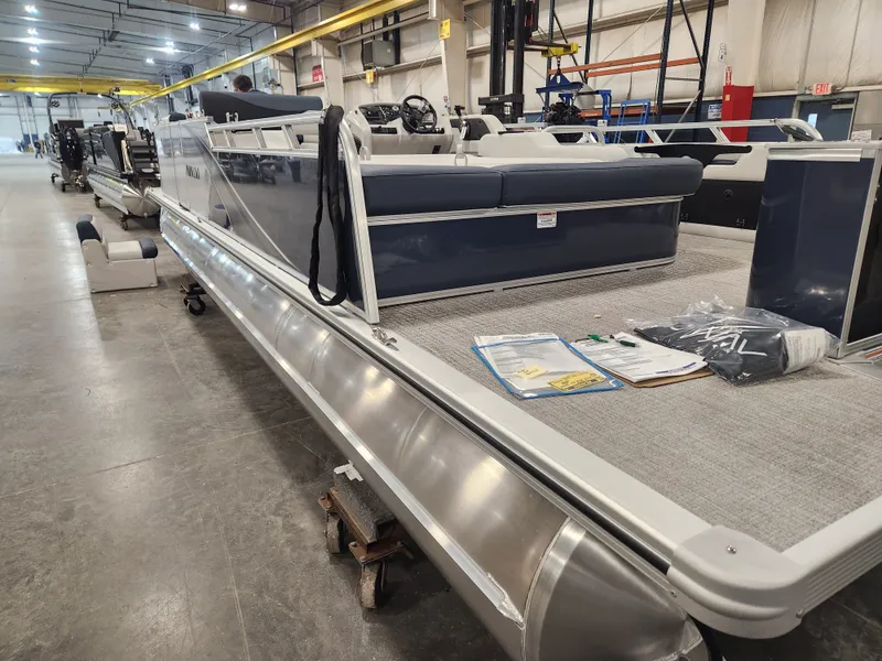 Slide: The Image of Avalon LSZ - 23 FT Entertainer With Patio Pad "Bleu Royale" 2026 - 5