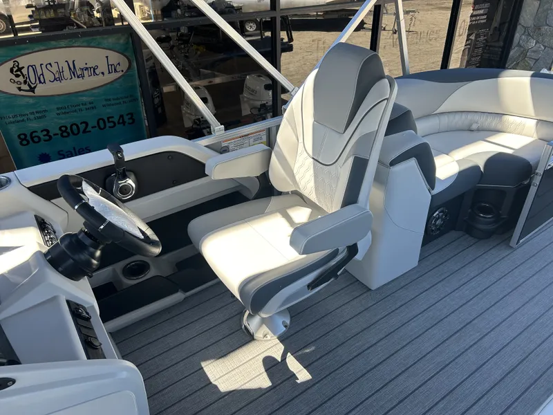 Slide: The Image of Tahoe Pontoons 2185 LTZ QUAD LOUNGER 2026 - 6