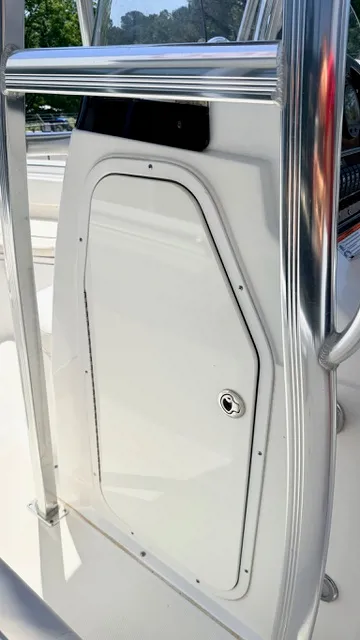 Slide: The Image of Sea Hunt Ultra 211 2014 - 16