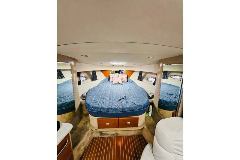Slide: The Image of Formula 37 Performance Cruiser 2005 - 11