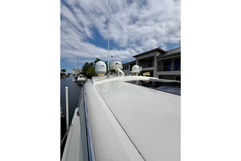 Slide: The Image of Carver Yachts C37 Coupe 2019 - 23